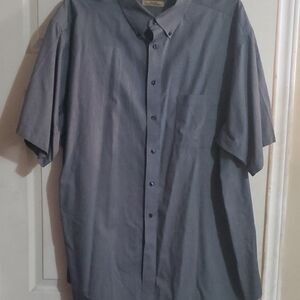 Roundtree & Yorke Men's Blue Button Down Shirt